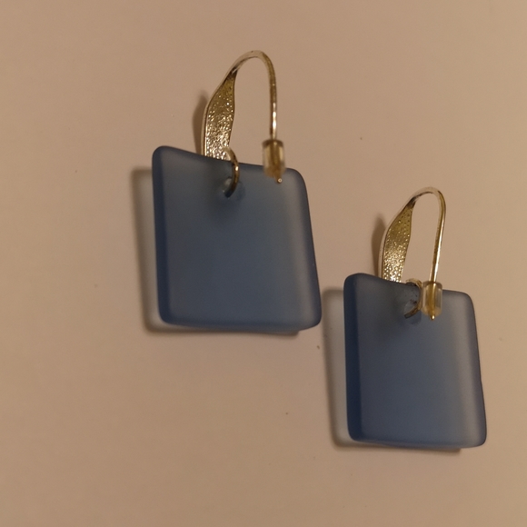 Periwinkle Blue Glass Earrings - Picture 3 of 3
